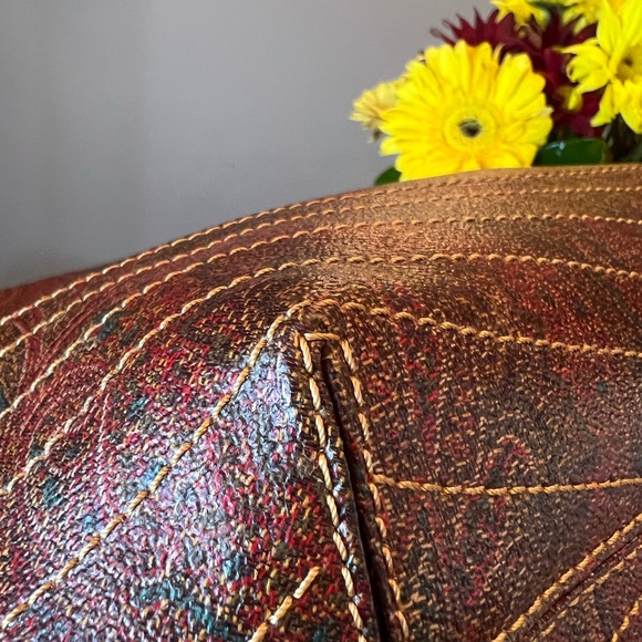 ETRO MILANO Bordeaux/Red Paisley HandBag with Adjustable Leather Strap - Picture 4 of 16